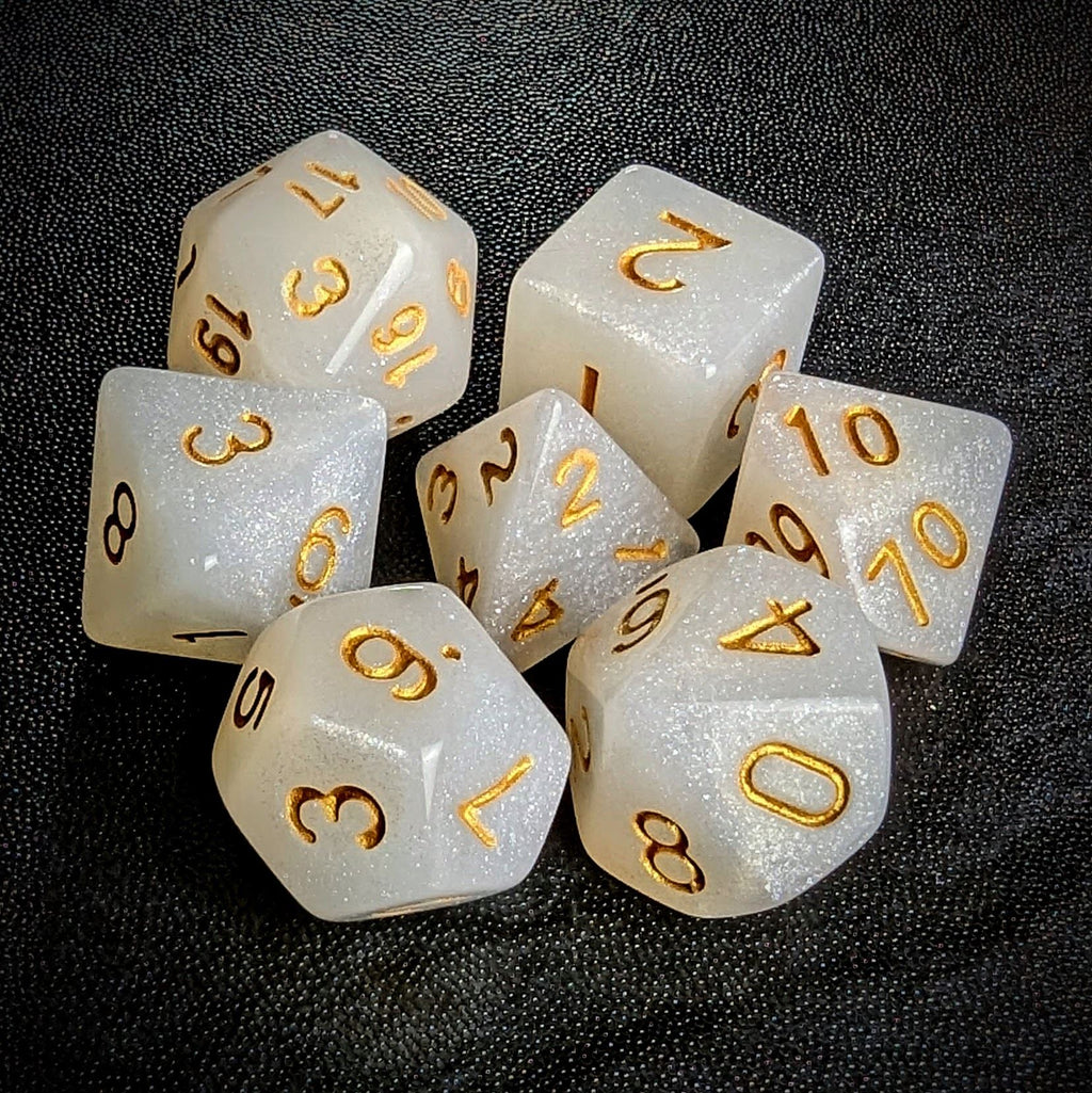 Glitter in White Acrylic - 7pcs RPG Full Dice Set