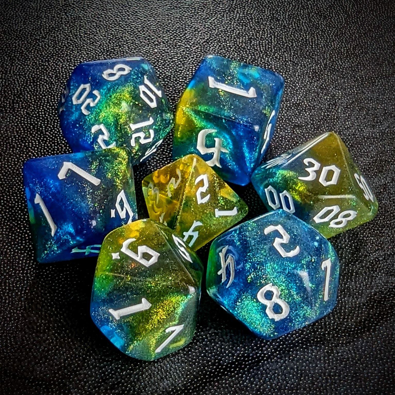 Glitter in Blue & Yellow Acrylic - 7pcs RPG Full Dice Set