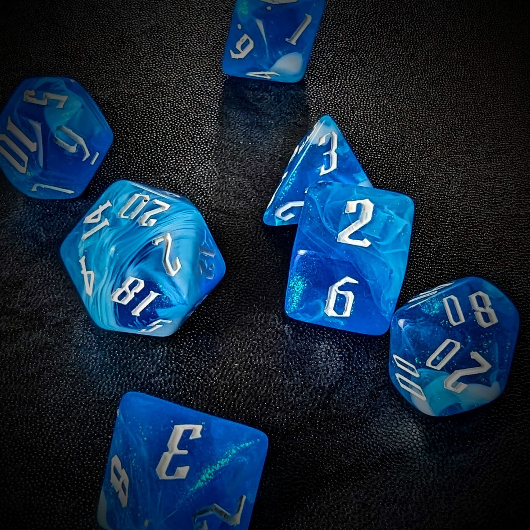 Glitter in Blue & White Acrylic - 7pcs RPG Full Dice Set