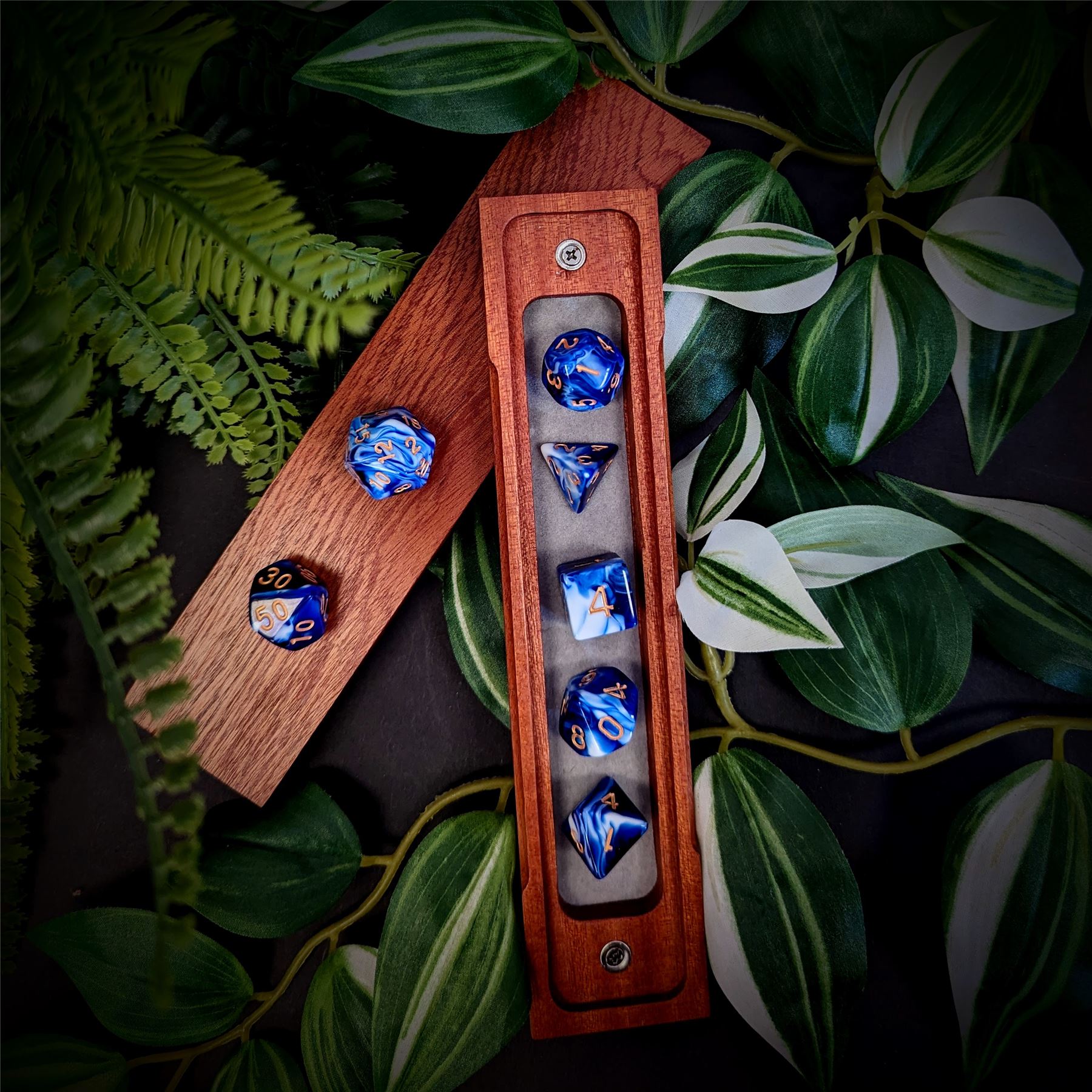 Blend of White & Royal Blue Acrylic - 7pcs RPG Full Dice Set