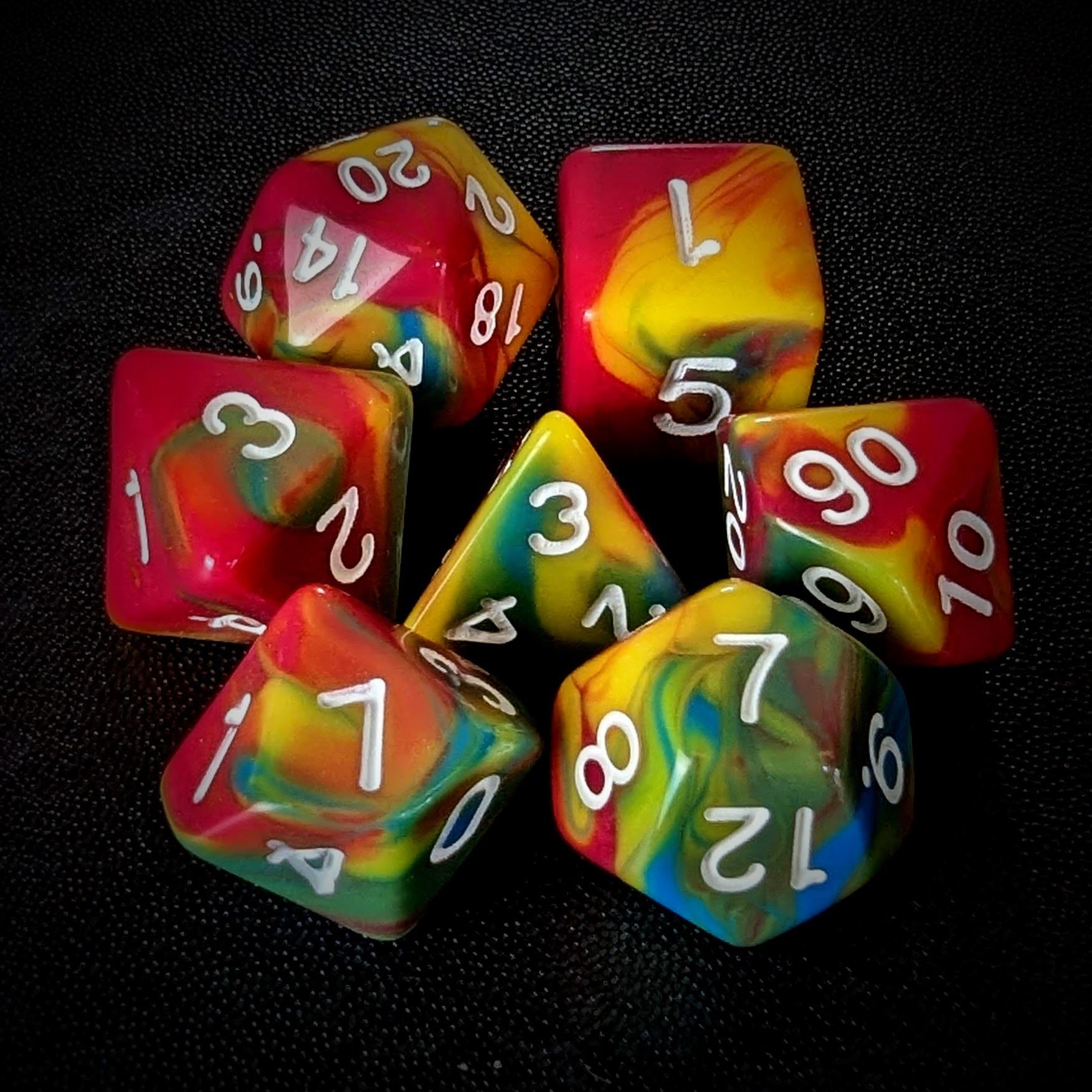 7pcs Dice Acrylic Blend White Font Pink Yellow Blue