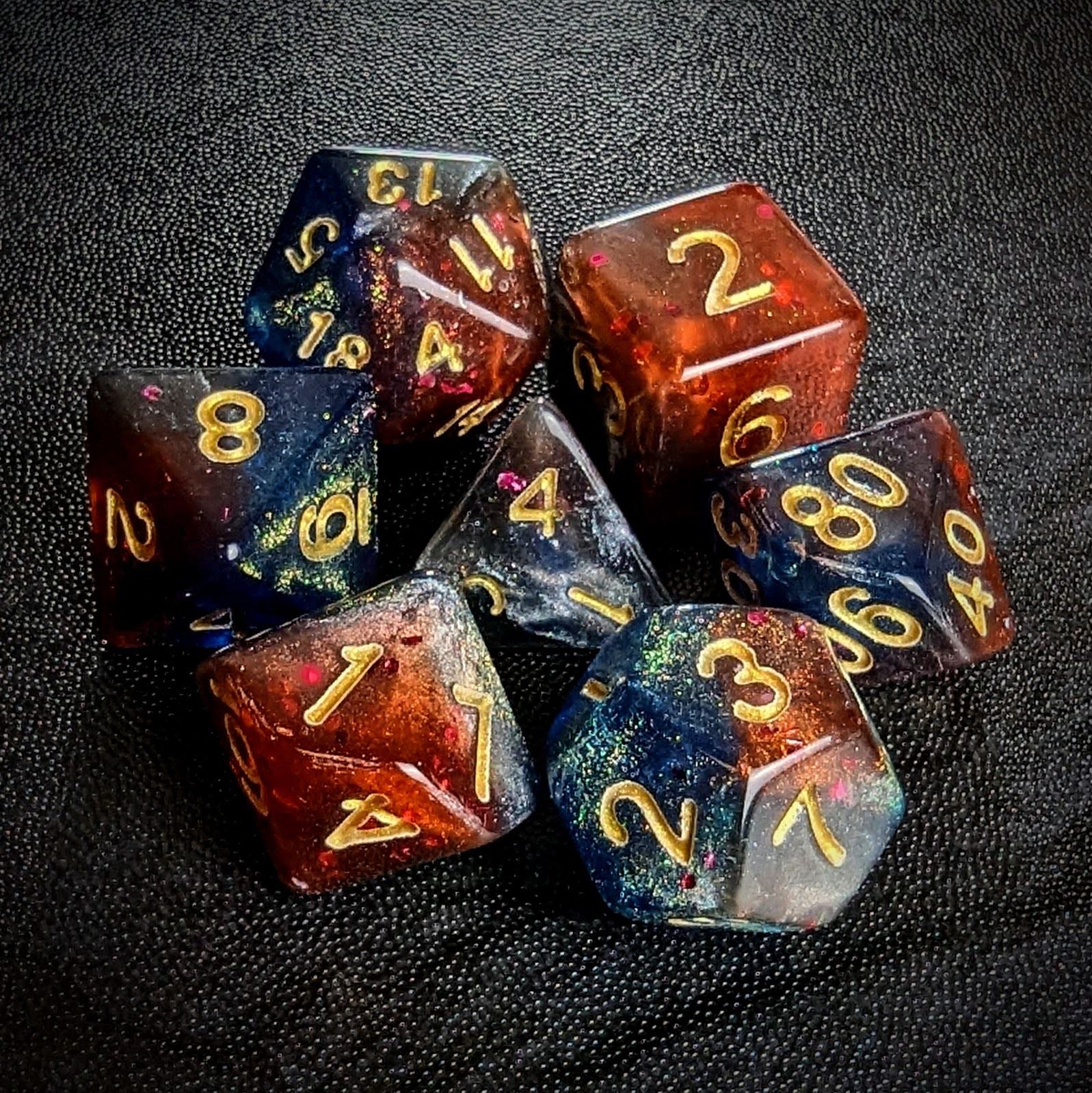 Glitter in Red & Blue Acrylic - 7pcs RPG Full Dice Set