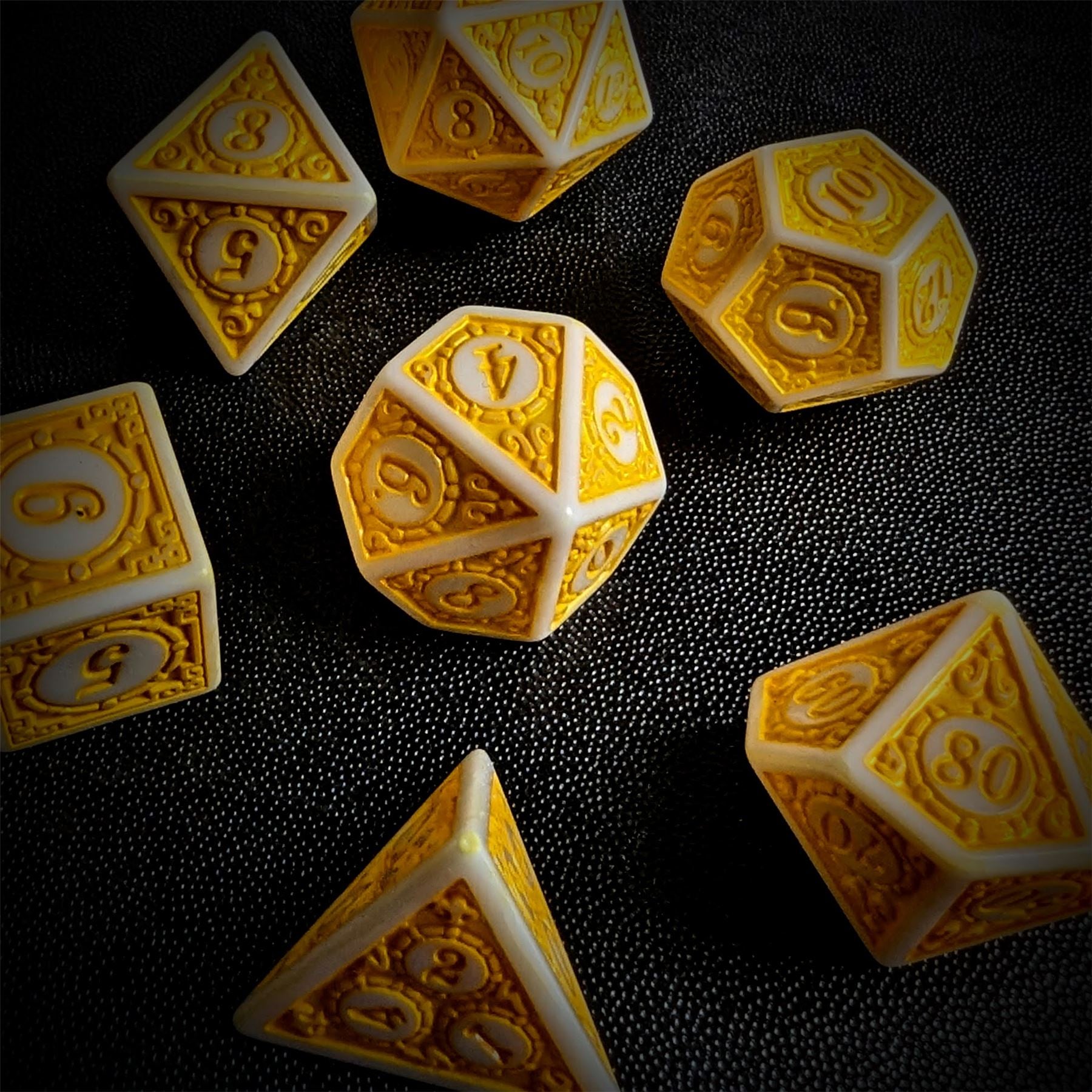 Yellow Lattice on White Acrylic - 7pcs RPG Full Dice Set
