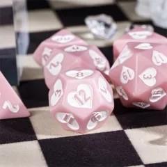 7pcs Dice Resin Pattern Hearts White Font Pink