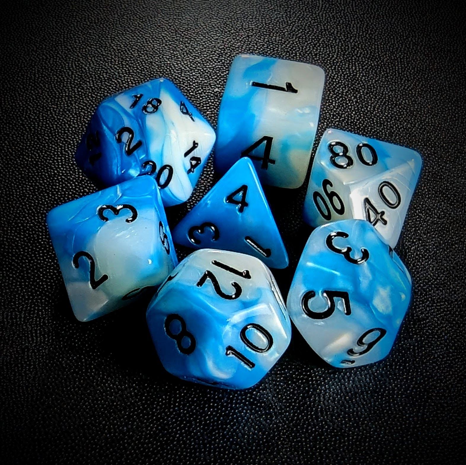 Blend of White & Blue Acrylic - 7pcs RPG Full Dice Set