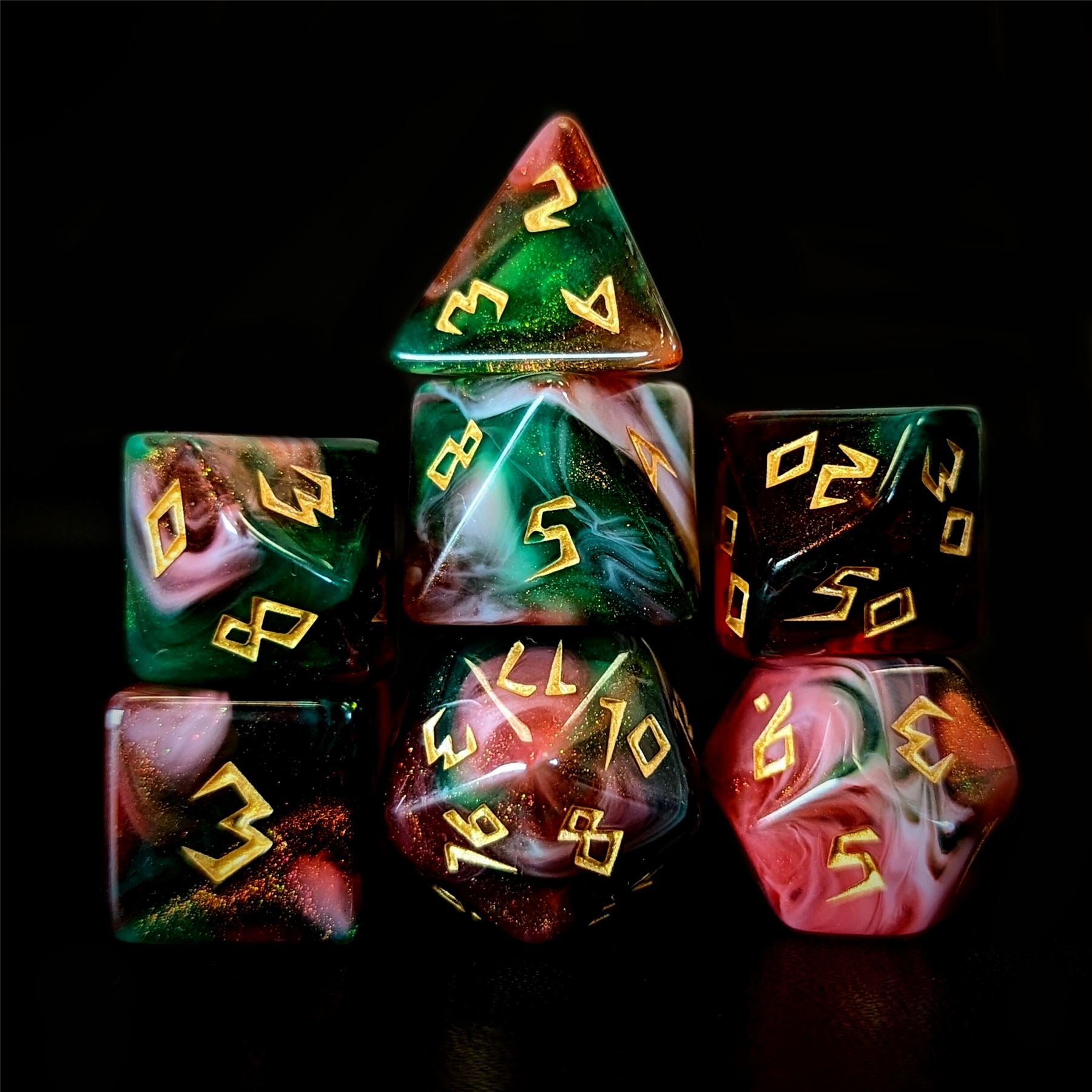 Glitter in Green & Red Acrylic - 7pcs RPG Full Dice Set