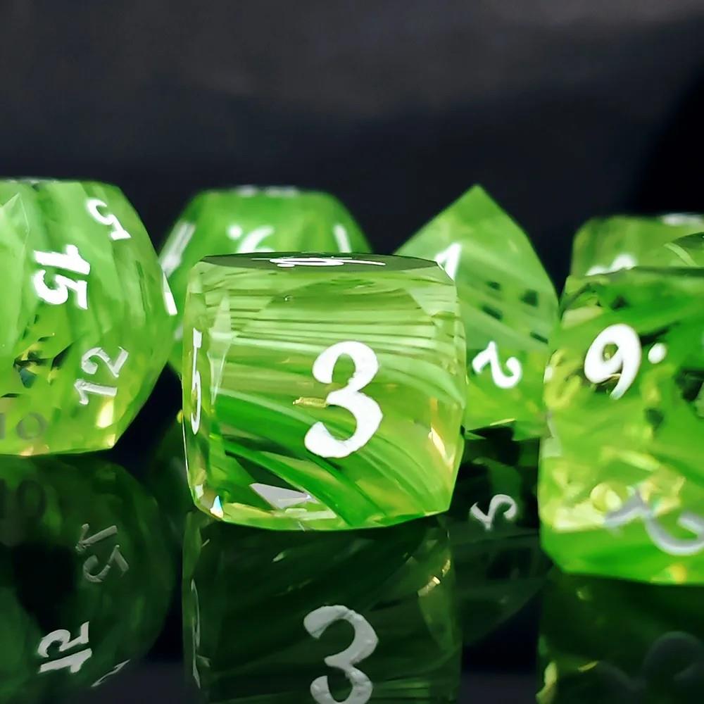 7pcs Dice Gem Glass Facet Ribbon Gold Font Clear Green