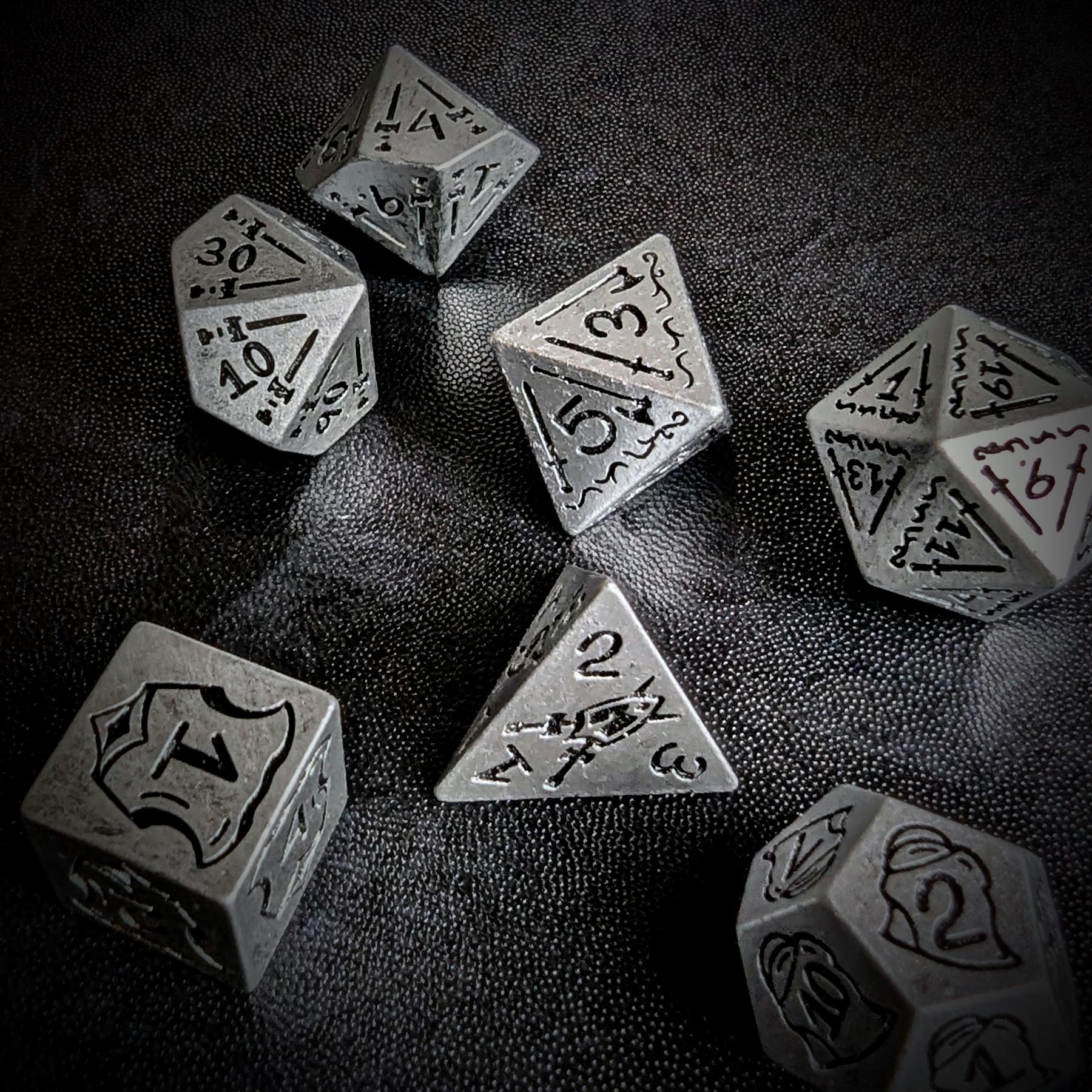 7pcs RPG Full Dice Set - Black Pattern on Silver Resin