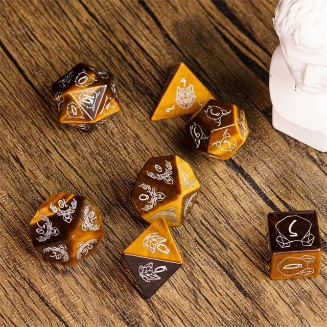 Beasts on Tigers Eye Gemstone - 7pcs RPG Dice Set