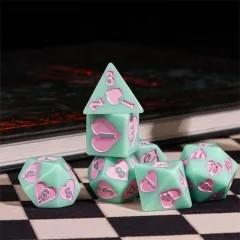 7pcs Dice Resin Pattern Hearts Pink Font Mint Green