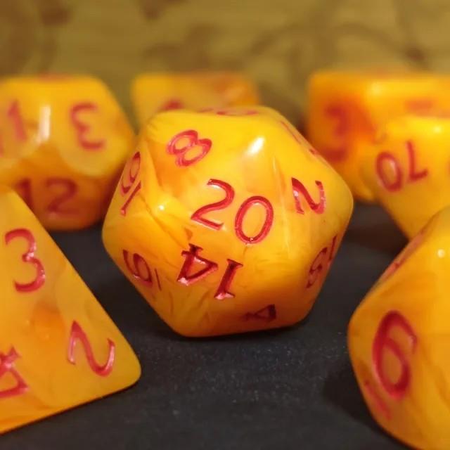 7pcs Dice Acrylic Blend Red Font Clear Yellow