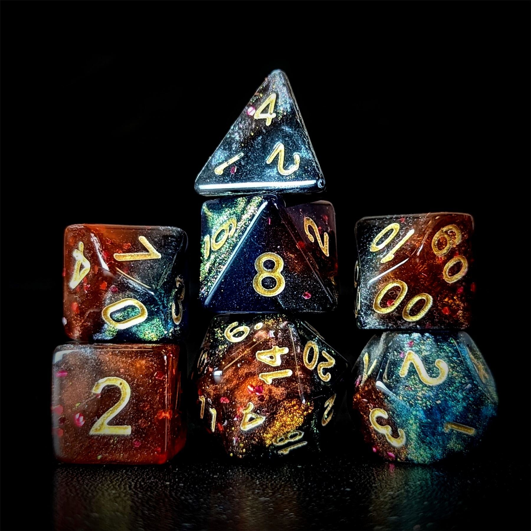 Glitter in Red & Blue Acrylic - 7pcs RPG Full Dice Set