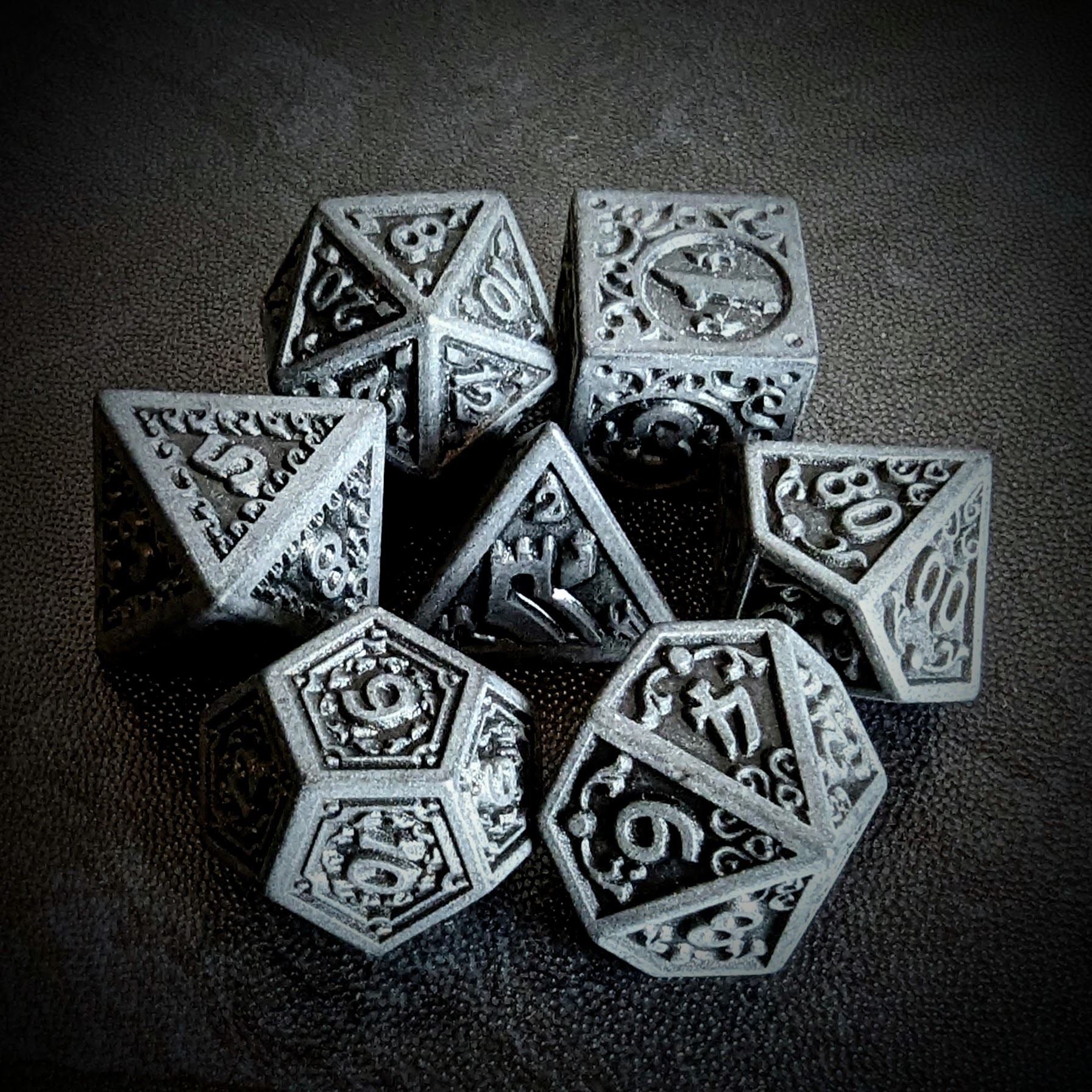 Black Lattice on White Acrylic - 7pcs RPG Full Dice Set