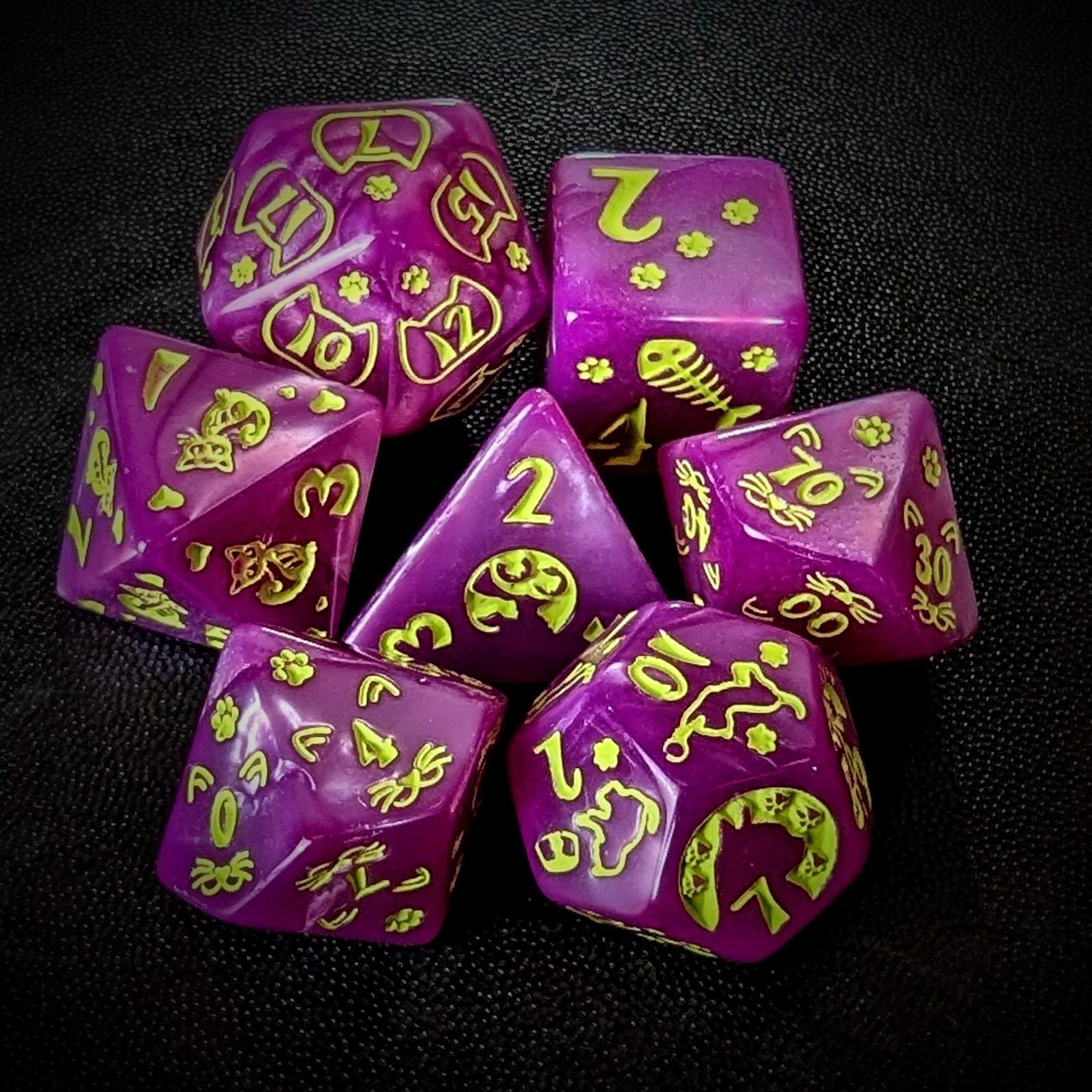 Yellow Cats on Pink Acrylic - 7pcs RPG Full Dice Set