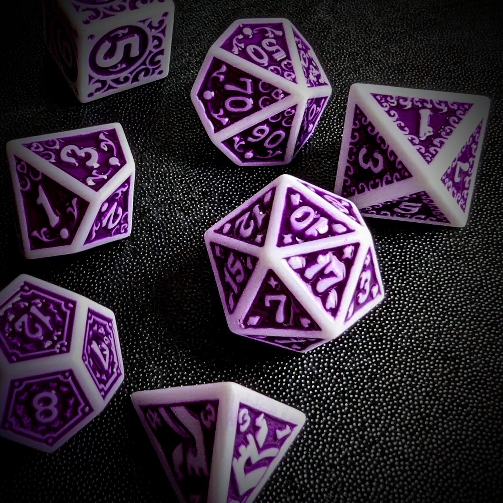 Purple Vines on White Acrylic - 7pcs RPG Full Dice Set