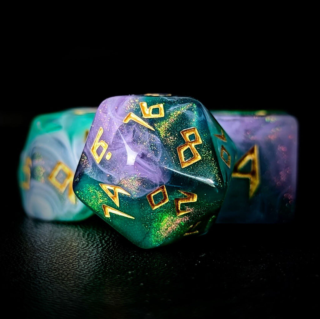 Glitter in Green & Purple Acrylic - 7pcs RPG Full Dice Set