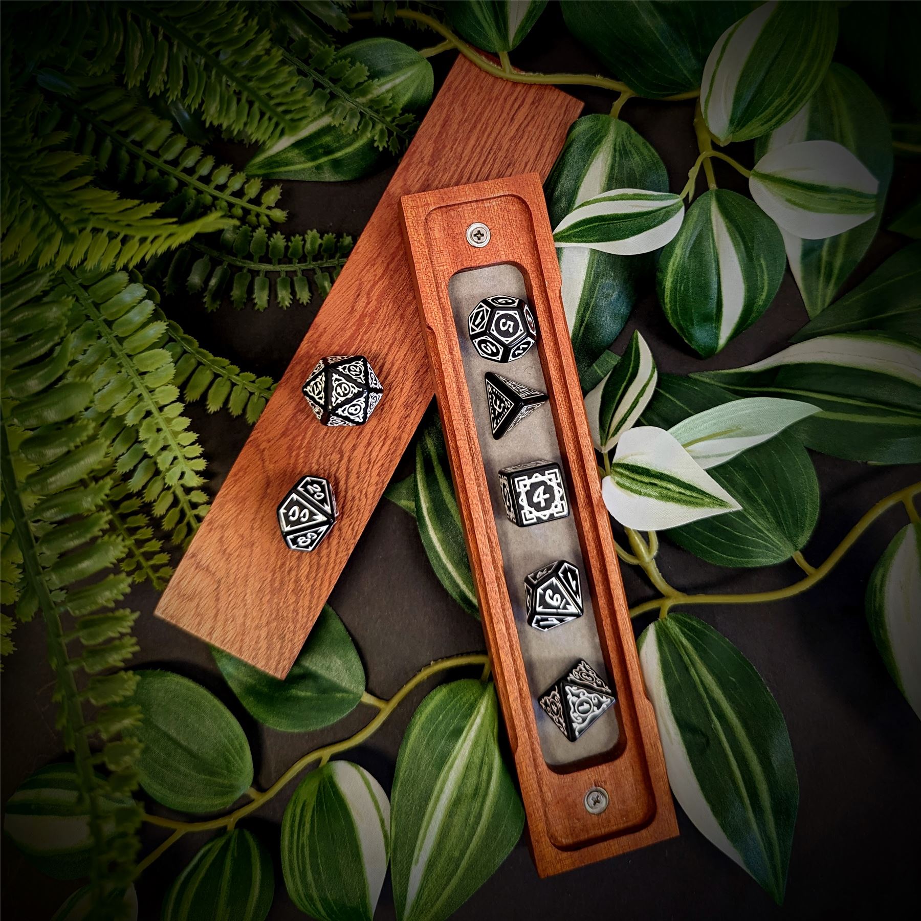 White Vines on Black Acrylic - 7pcs RPG Full Dice Set
