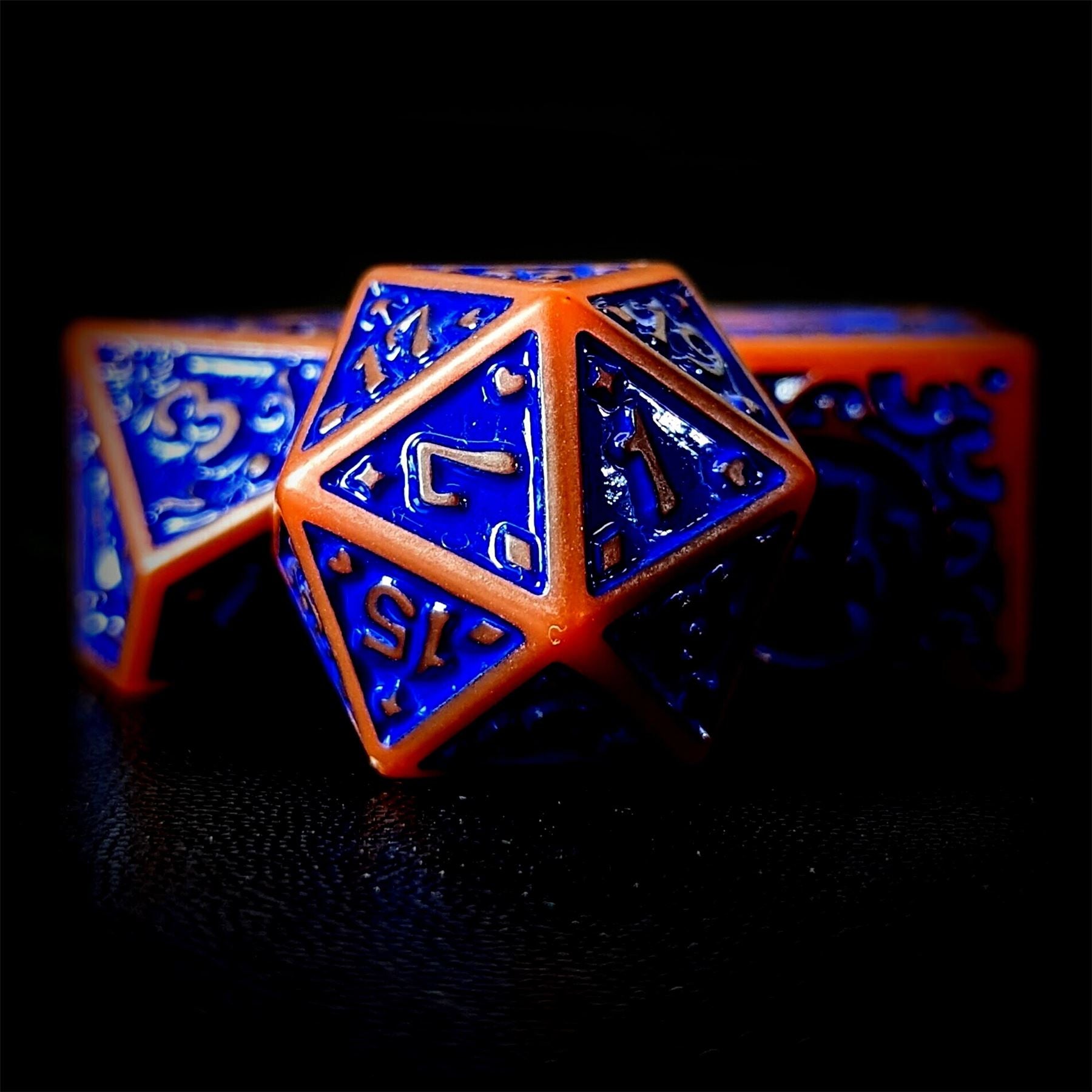 Blue Vines on Brown Acrylic - 7pcs RPG Full Dice Set