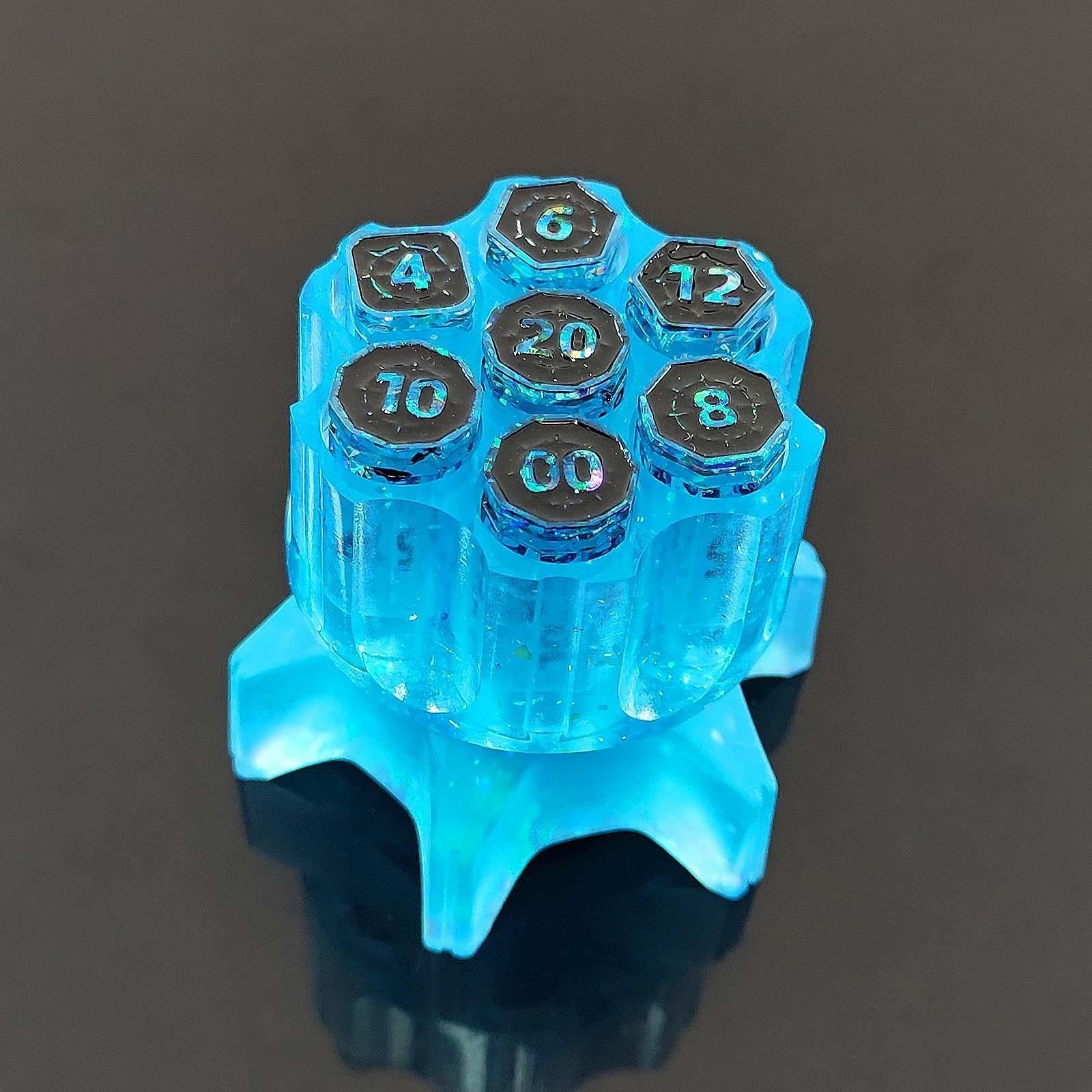 Dice Resin Spinner Six Shooter Blue