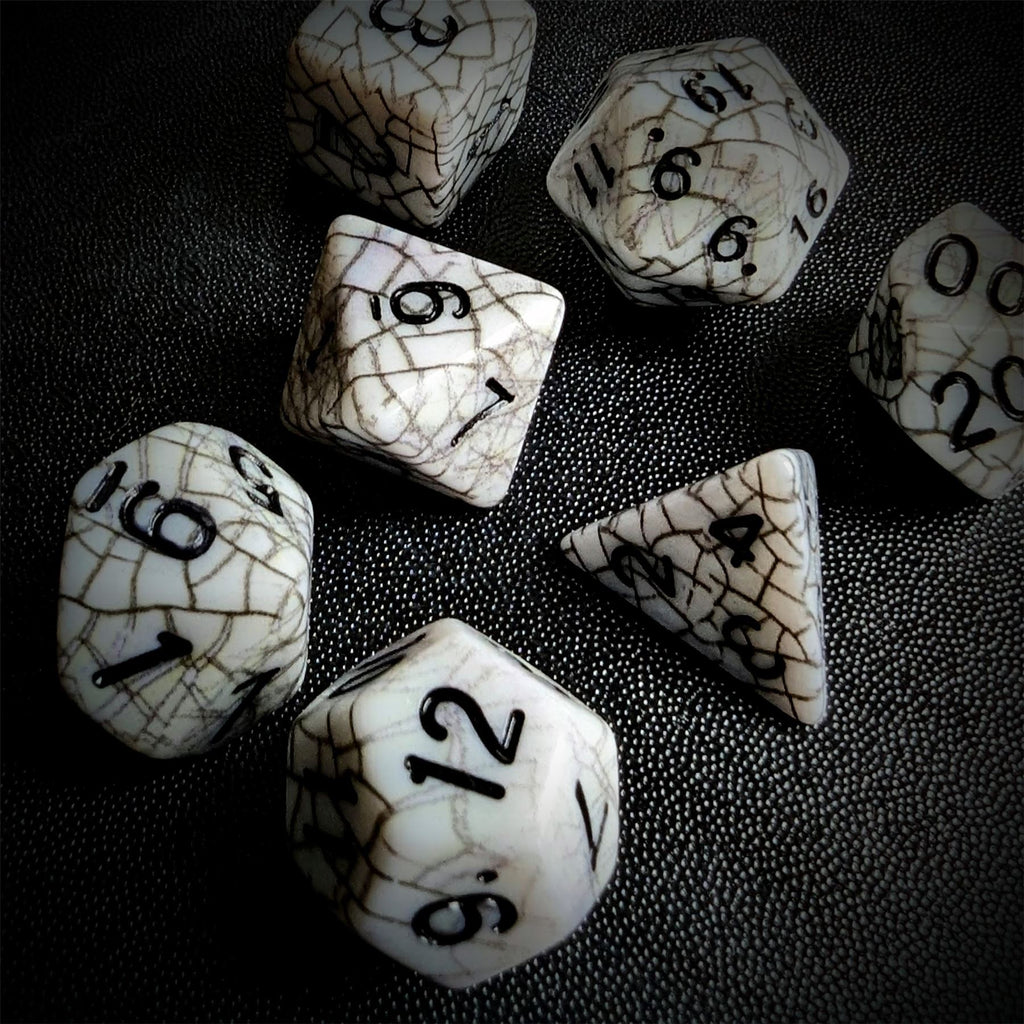 Cracked Black on White Acrylic - 7pcs RPG Full Dice Set
