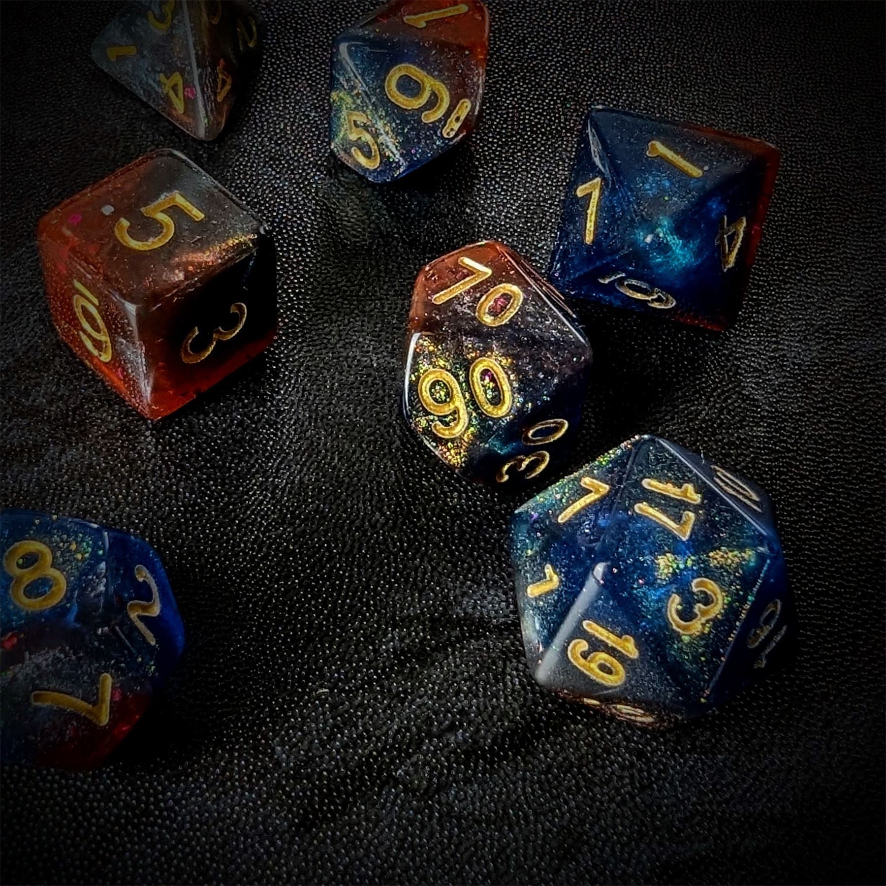 Glitter in Red & Blue Acrylic - 7pcs RPG Full Dice Set