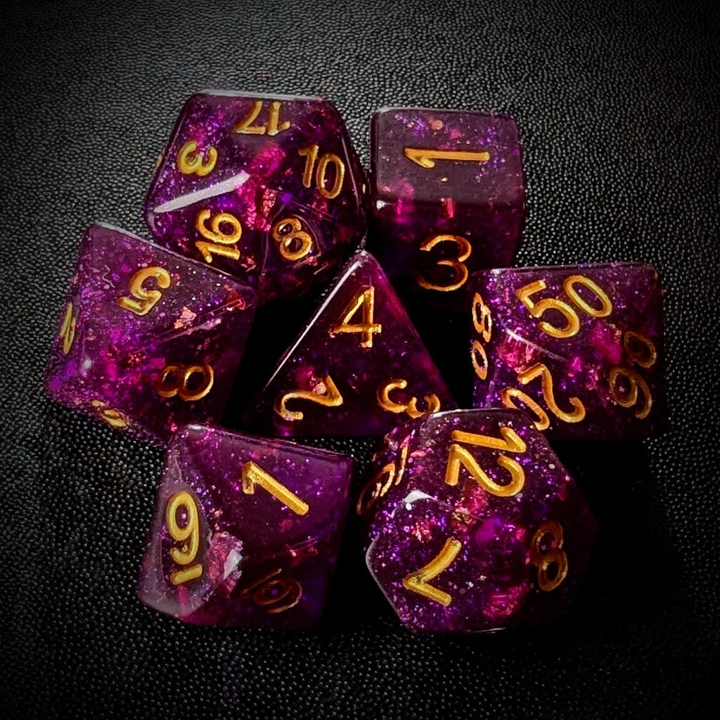 Glitter in Purple Resin - 7pcs RPG Full Dice Set