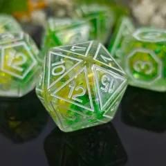 7pcs Dice Resin Pattern Flower White Font Clear Green