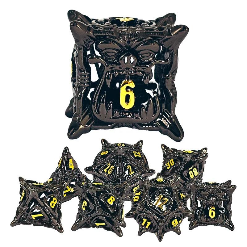7pcs Dice Metal Hollow Monster Teeth Gold Font Black