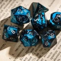 7pcs Dice Metal Aluminium White Font Whales Black Blue