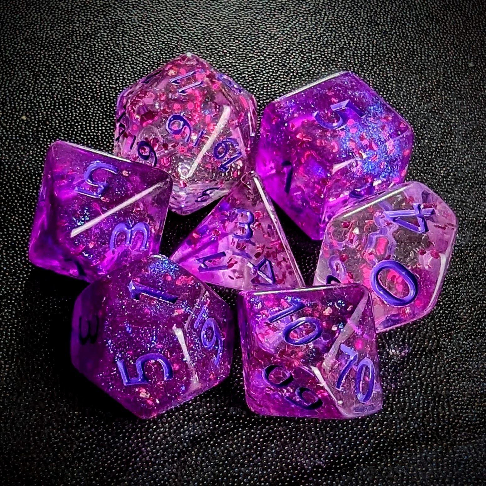 Glitter in Clear Pink Acrylic - 7pcs RPG Full Dice Set