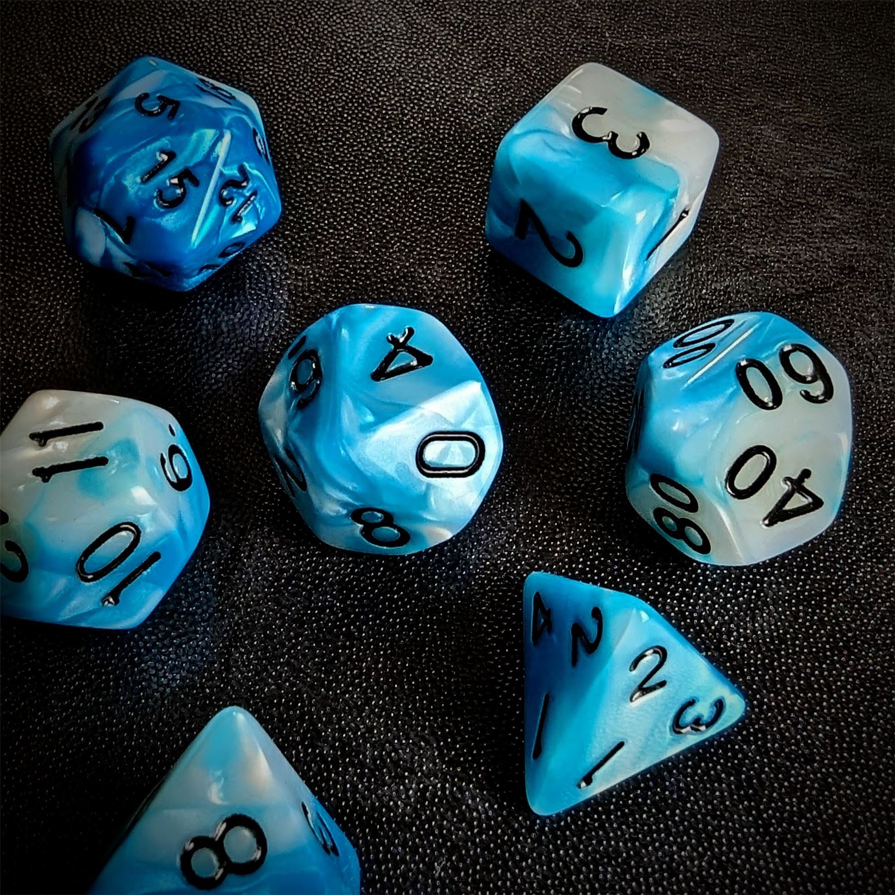Blend of White & Blue Acrylic - 7pcs RPG Full Dice Set
