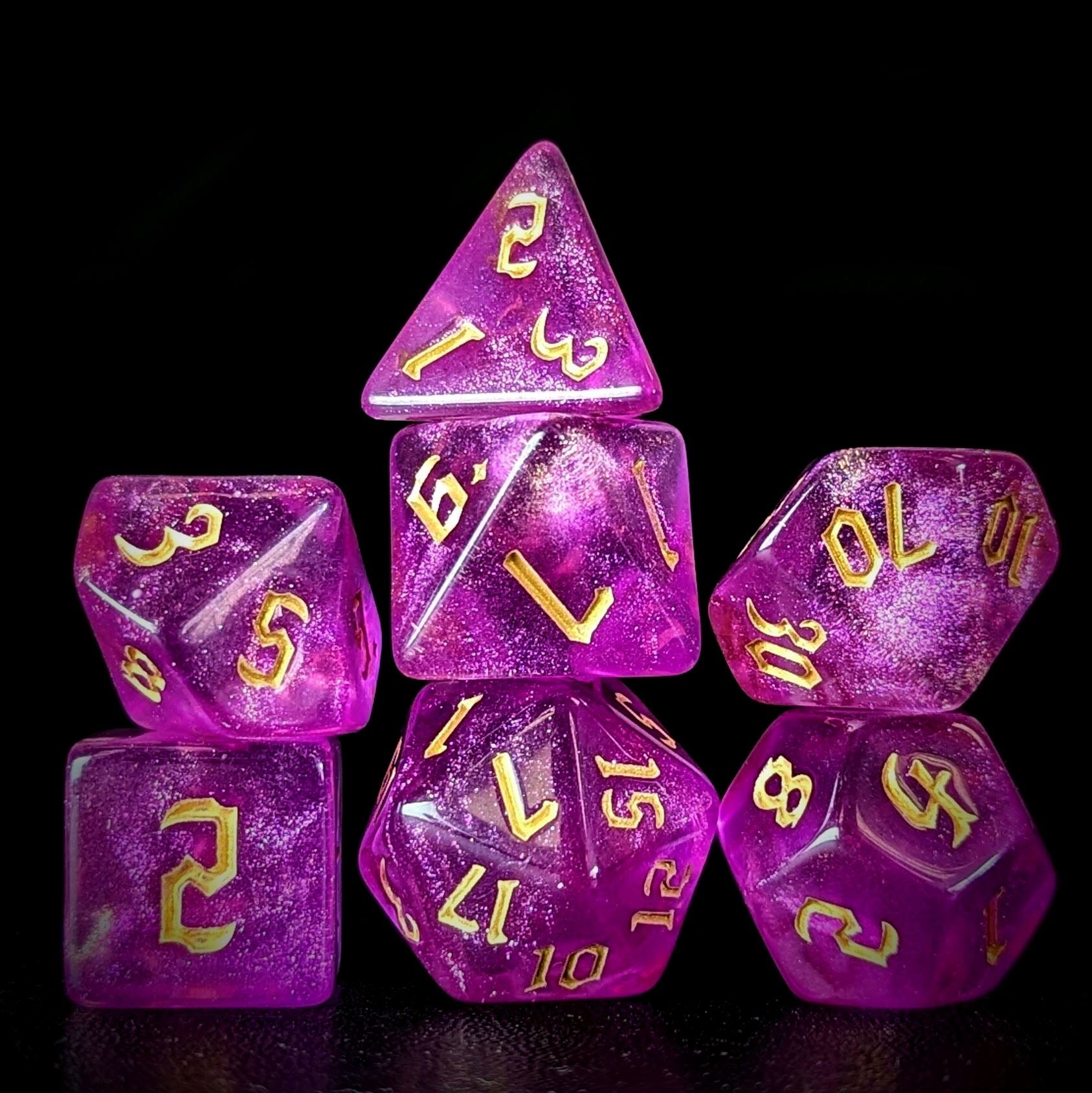 Glitter in Hot Pink Acrylic - 7pcs RPG Full Dice Set
