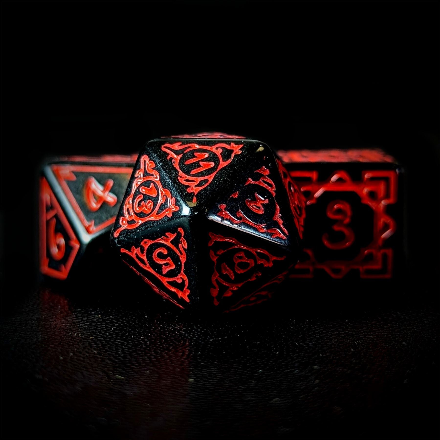Red Vines on Black Acrylic - 7pcs RPG Full Dice Set
