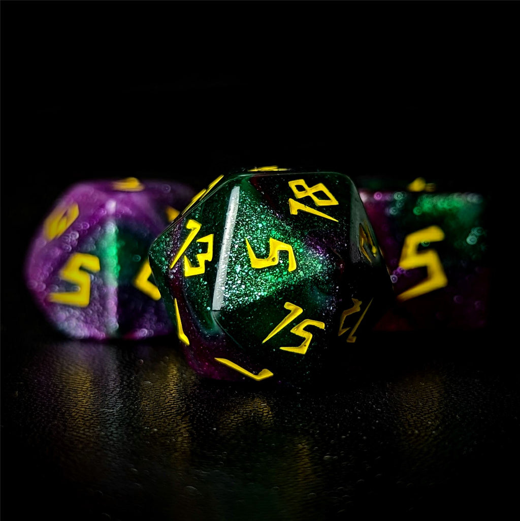 Glitter in Purple & Green Acrylic - 7pcs RPG Full Dice Set