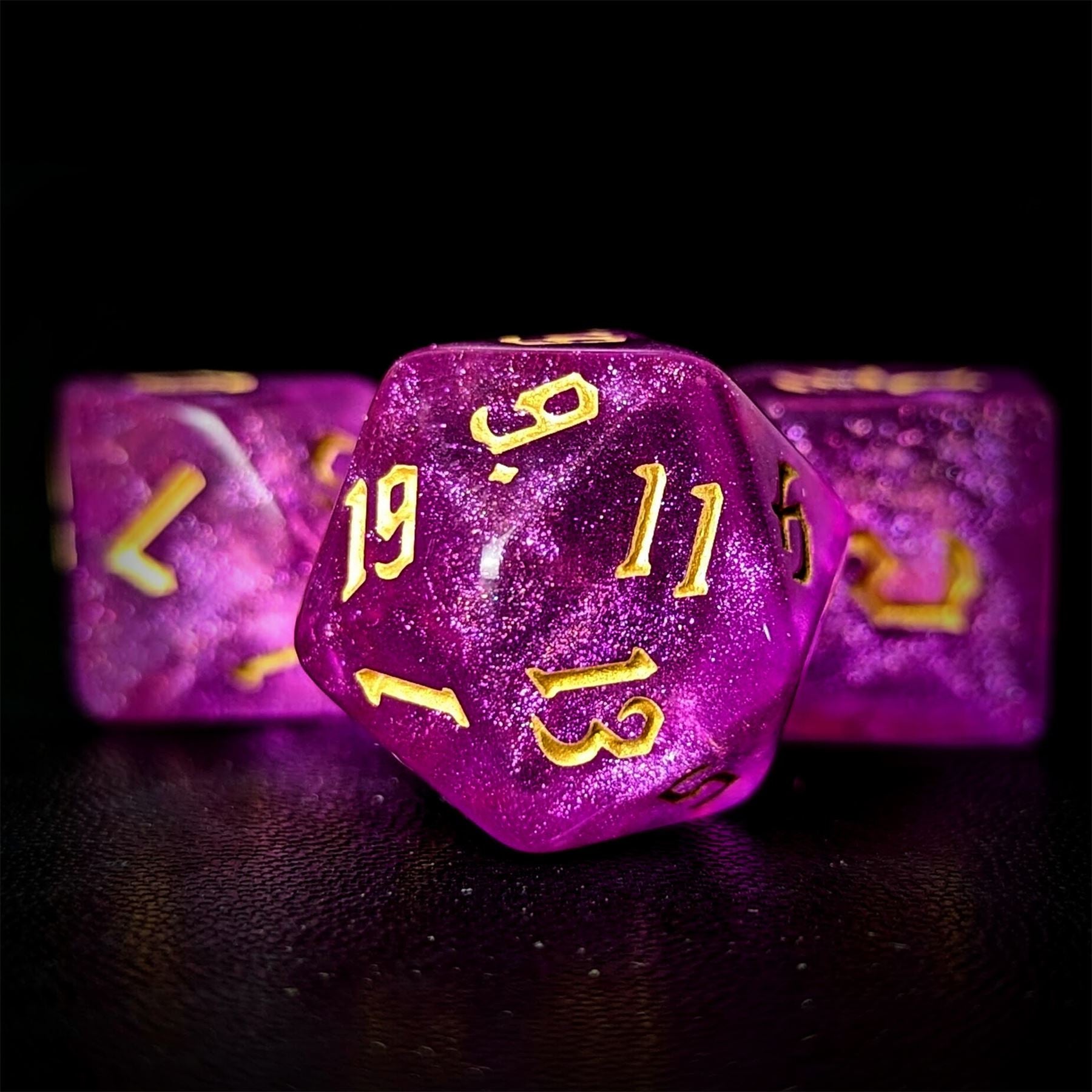 Glitter in Hot Pink Acrylic - 7pcs RPG Full Dice Set