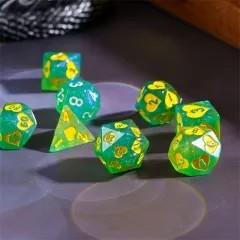 7pcs Dice Resin Pattern Hearts Yellow Font Green
