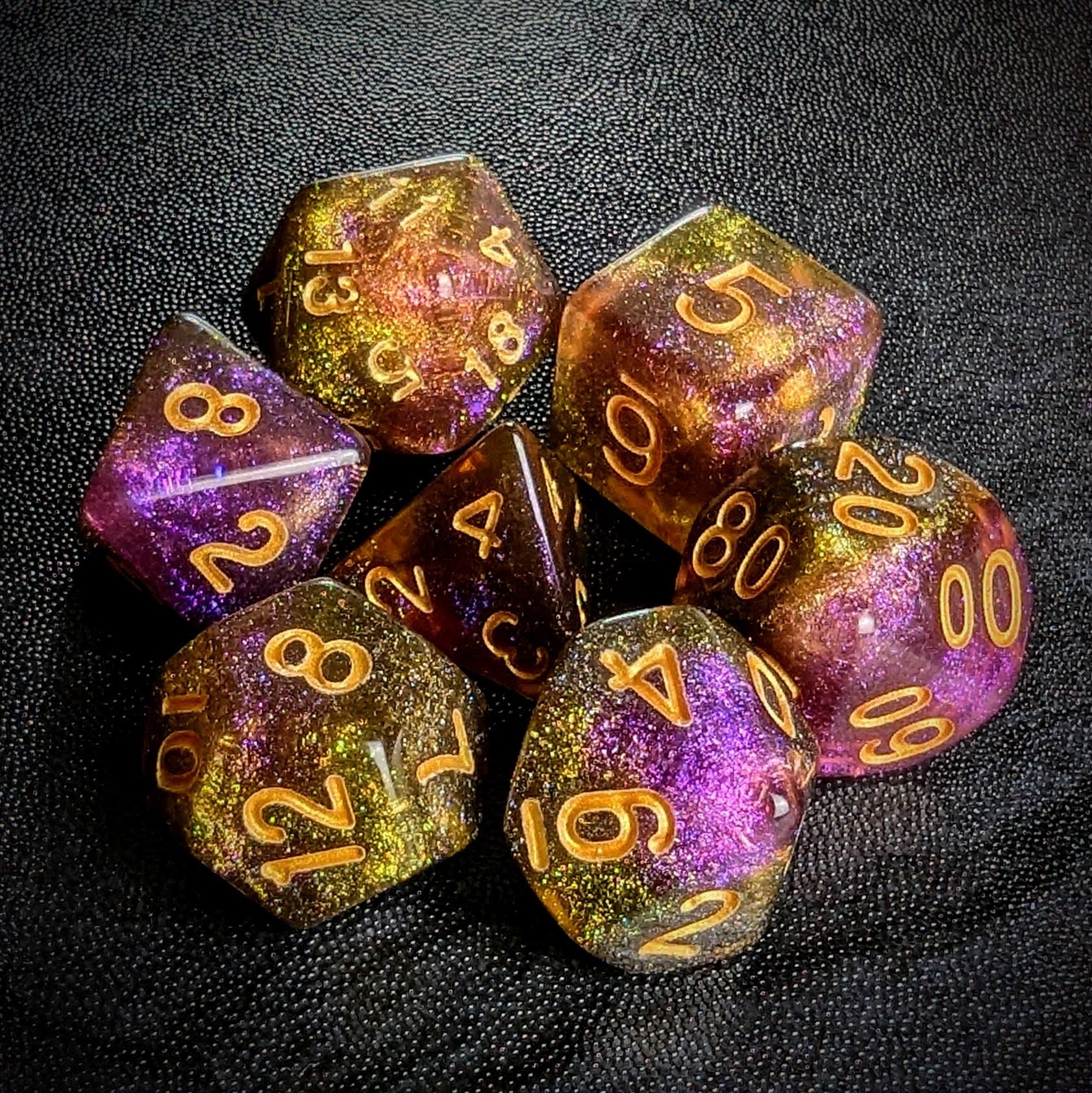 Glitter in Purple & Yellow Acrylic - 7pcs RPG Full Dice Set
