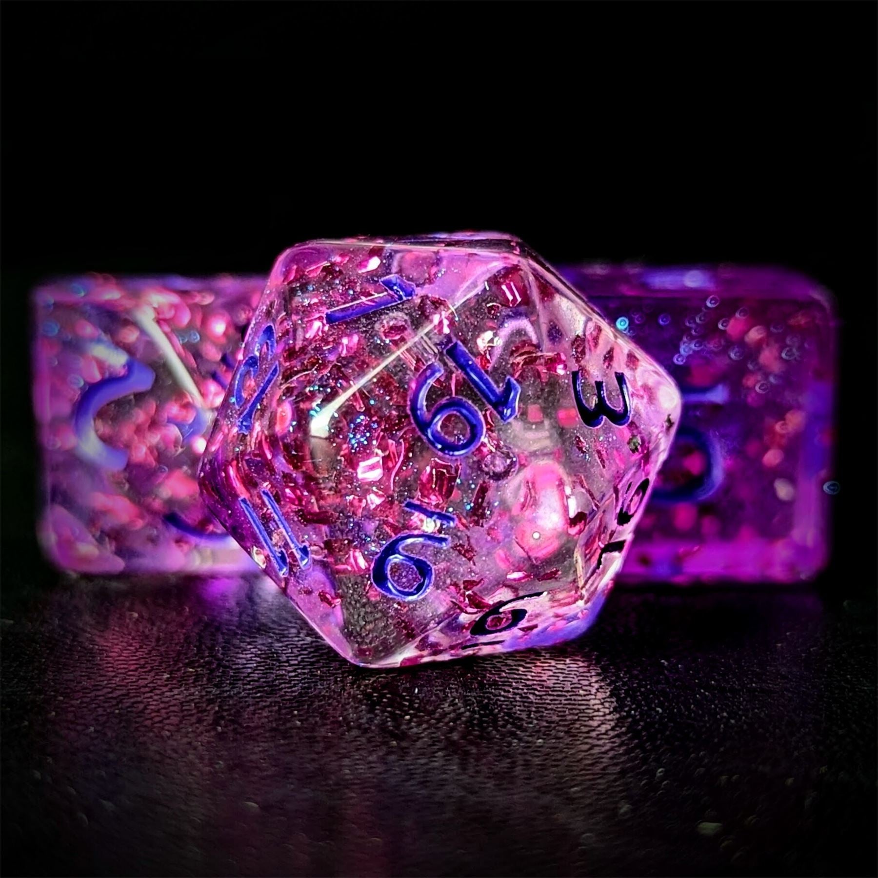 Glitter in Clear Pink Acrylic - 7pcs RPG Full Dice Set
